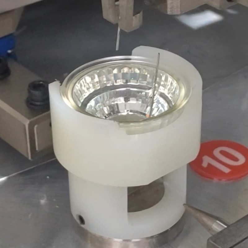 鑫锐特GU10 灯座钢针机