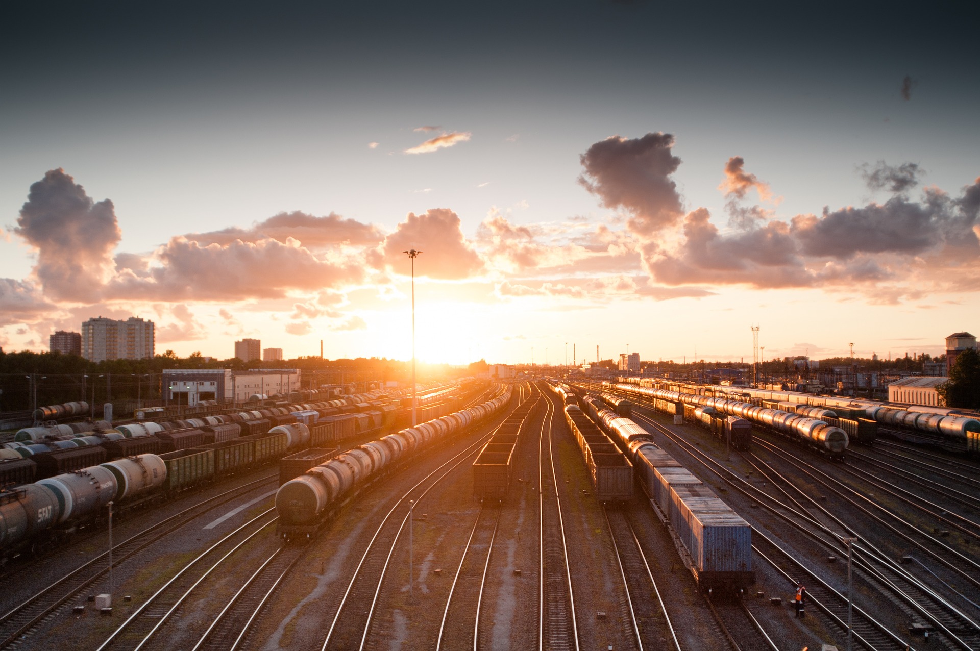 train-ga4e64f0a5_1920
