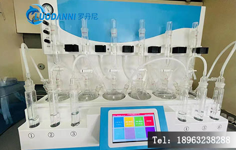 一台现代化多通道全自动硫化物酸化吹气仪的实验室摆拍