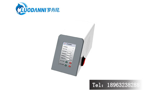 石墨消解仪触屏操作界面图,展示程序设置与温度曲线显示界面