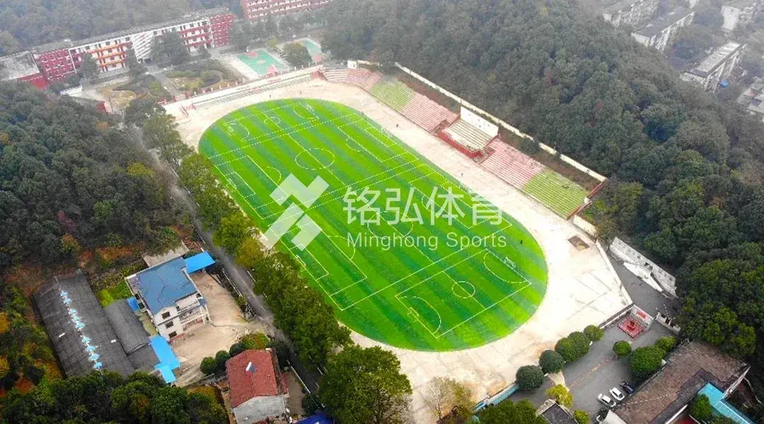 青坡理工社会足球场