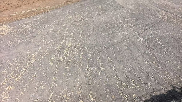 2-级配碎石压实成型