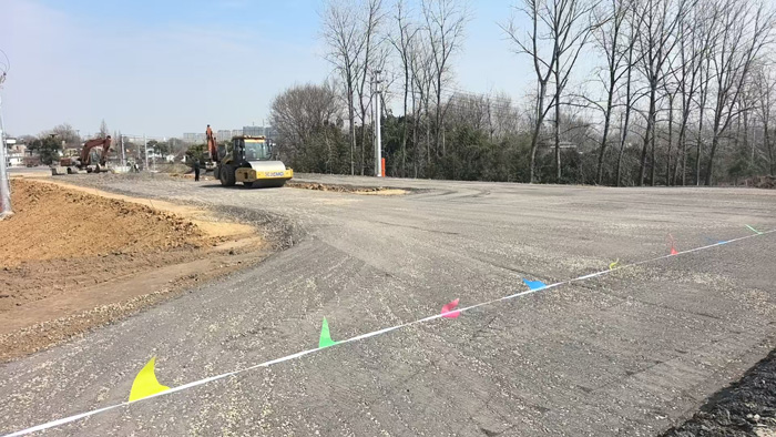 1-级配碎石施工