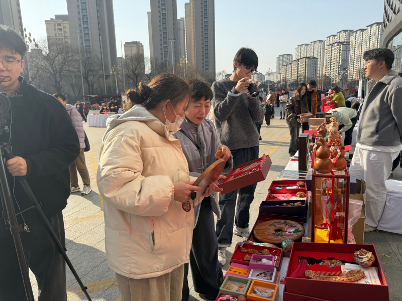 泰山桃木王亮相山东放心消费齐鲁行