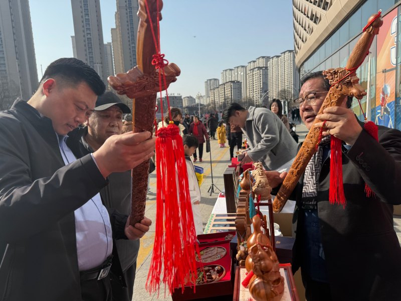 泰山桃木王亮相山东放心消费齐鲁行