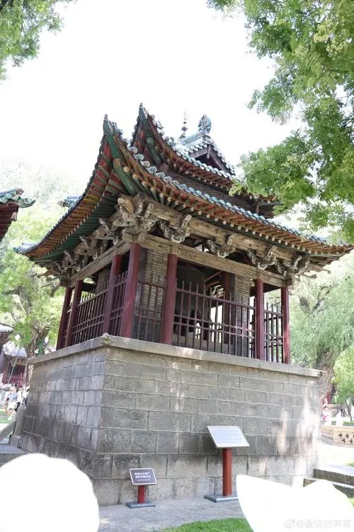 f533c05d3c497fc8aebb75ba5c371817