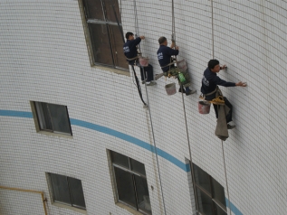 沁园春.临江阁21楼屋面及外墙漏水维修-2