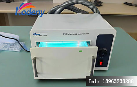 LED封装基板放入紫外臭氧清洗机进行表面活化处理