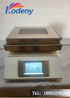 病理科烤胶机使用场景实拍,展示玻片放置方式