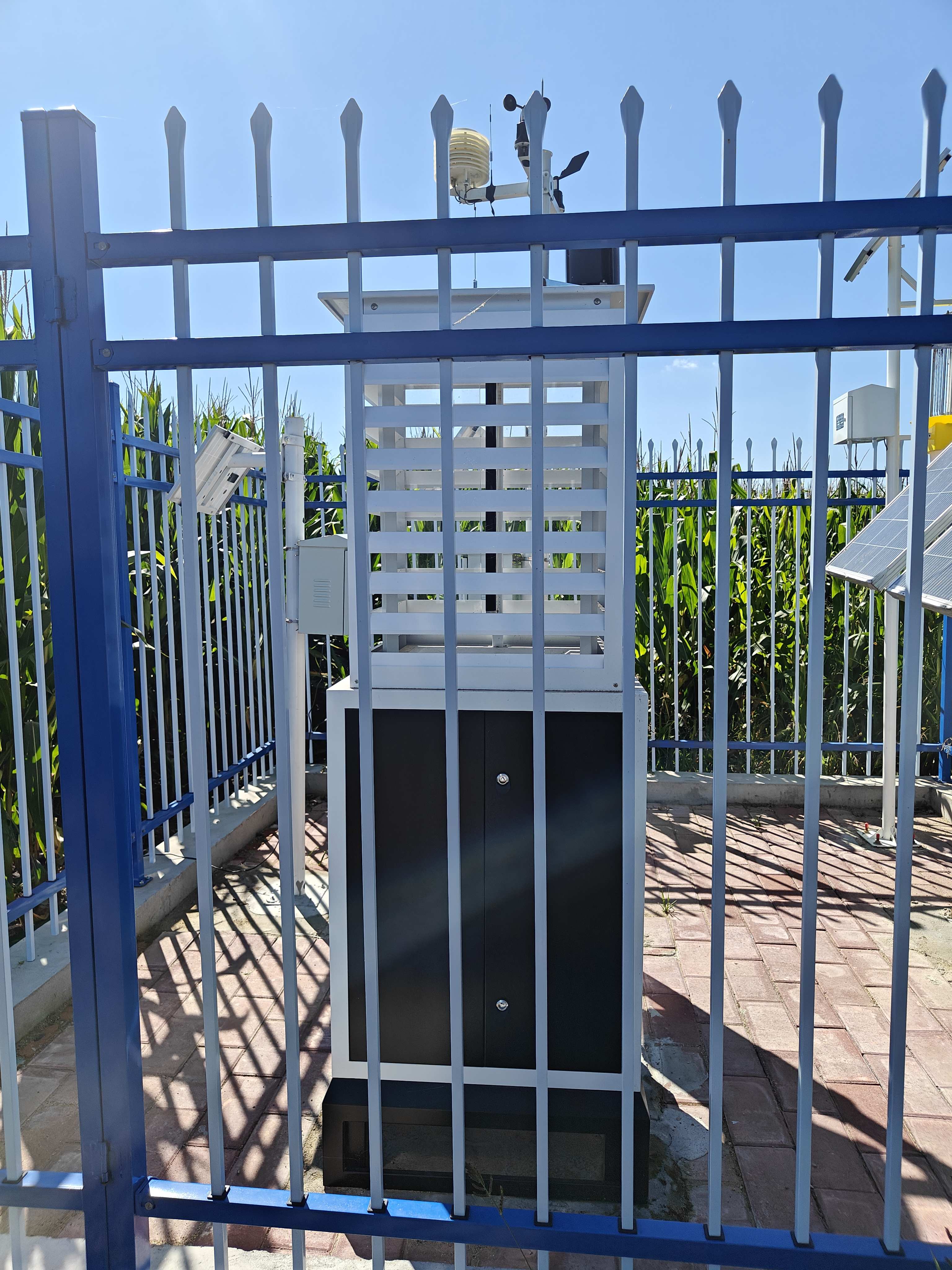 哈尔滨-高标准农田田间监测点-虫情测报灯