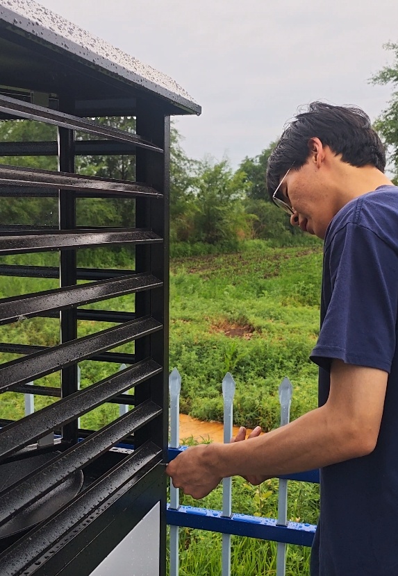 众禾慧农-内蒙古兴安盟-智慧农业-高标准农田-田间监测点-虫情测报仪
