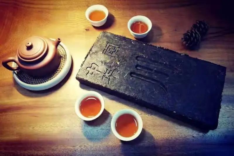 【 Group News 】Zhao Liqiao's brick tea making skills have been selected as representative works of the UNESCO Intangible Cultural Heritage of Humanity