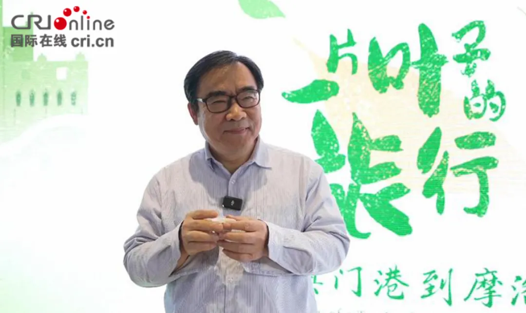 【 Group News 】Hubei Tea Industry Group showcases AI intelligent tea brewing machine at the second season of Silk Road Expo