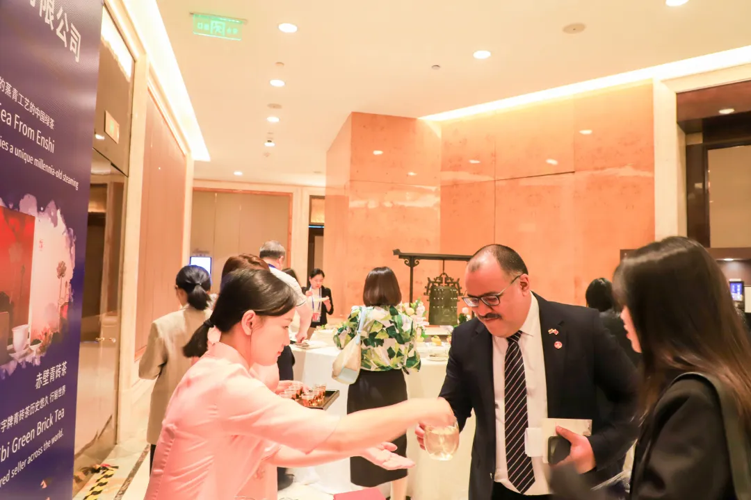 【 Group News 】Hubei Tea Industry Group Debuts at the China Hubei Latin American and Caribbean Countries Economic and Trade Cooperation Exchange Conference