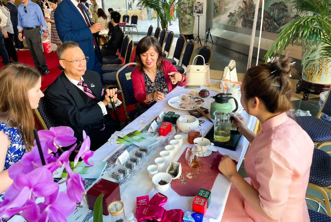 【 Group News 】 Hubei Tea Industry Group Debuts at the "Tea and the World" • Elegant Gathering Event in the United States
