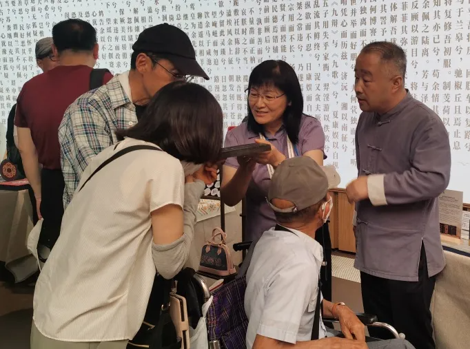 【 Group News 】 The exotic scenery of mountains and rivers is full of tea fragrance | Hubei Tea Industry Group debuts at the China Pavilion Hubei Activity Week