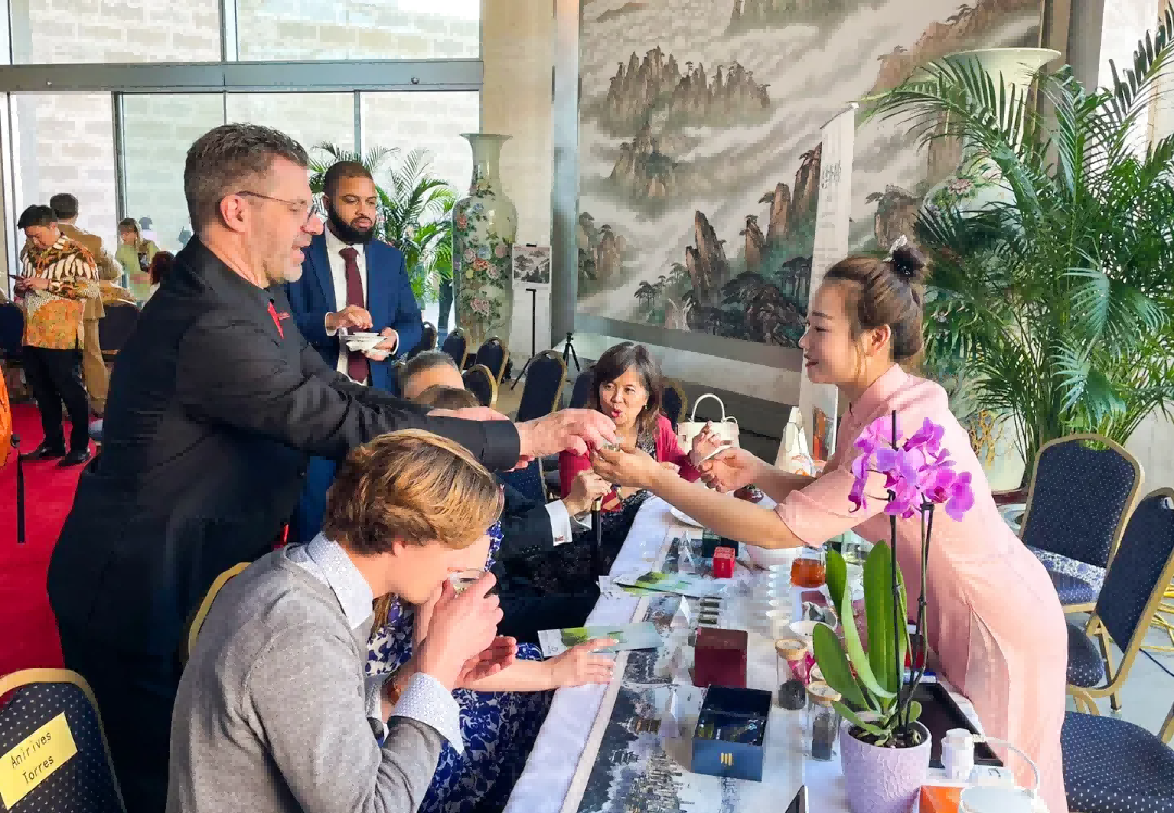 【 Group News 】 Hubei Tea Industry Group Debuts at the "Tea and the World" • Elegant Gathering Event in the United States