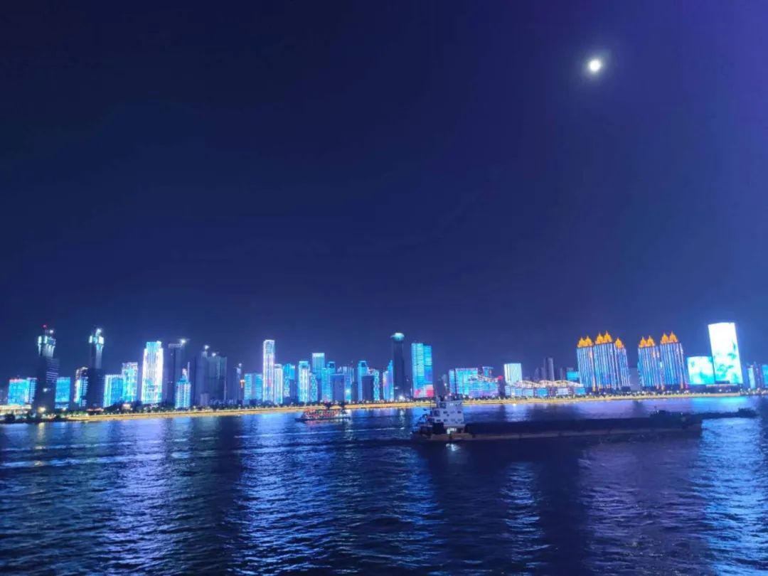 【 Group News 】Zhao Liqiao's brick tea making skills have been selected as representative works of the UNESCO Intangible Cultural Heritage of Humanity