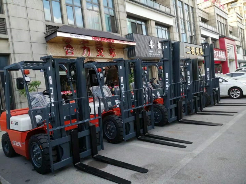 海宁合力叉车 (1)