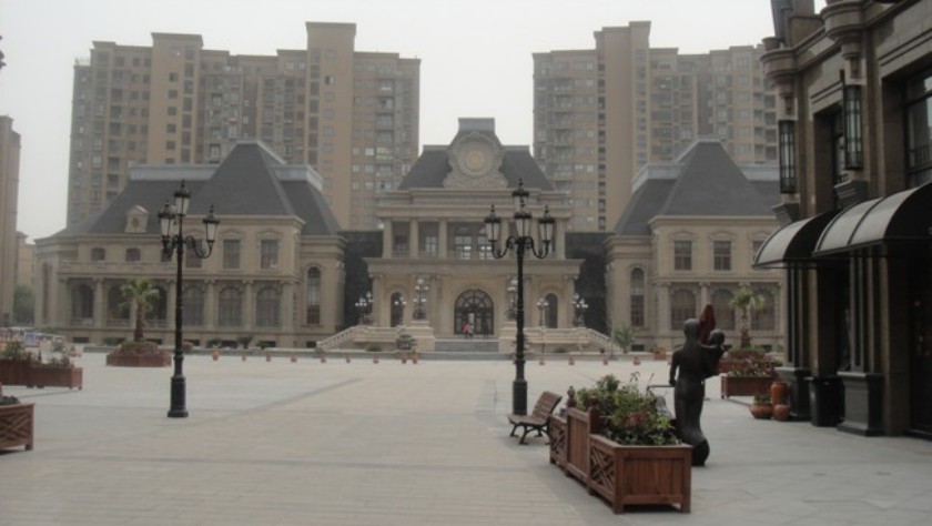 巴黎都市波盘宫