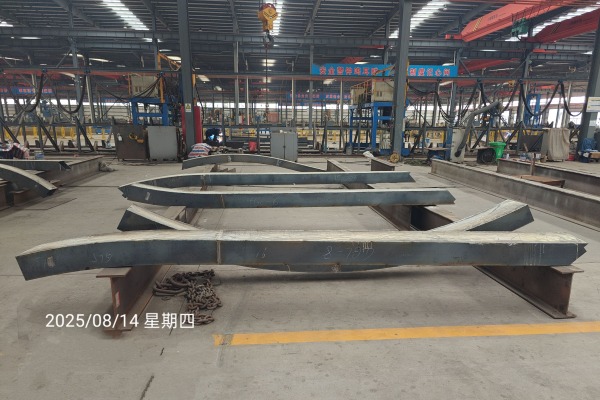 Square box curved beam