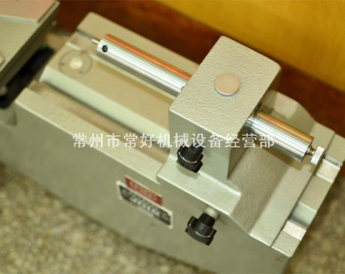 供应二手 投影万能测长仪 JD18（贵阳新天）现货 可试机 附件齐全 精品
