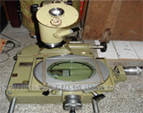 供应二手大型工具显微镜JX6(贵阳新天），少用附件说明书全