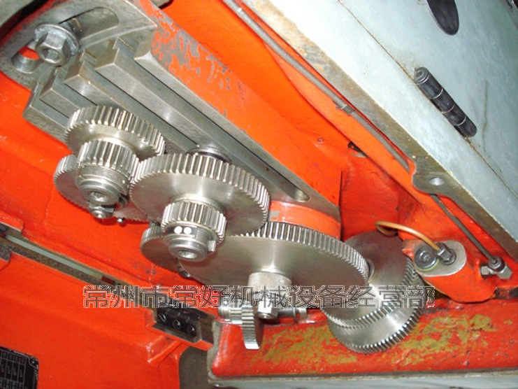 【现货】供应二手 俄罗斯 万能螺纹磨床（相当于汉江Y7520W）少用，200750mm