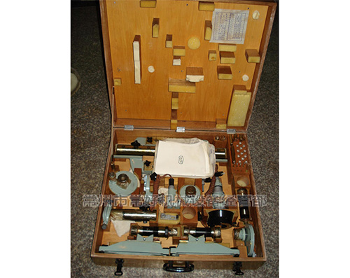 供应二手大型工具显微镜JGX-2（上光）和JX6（新天）