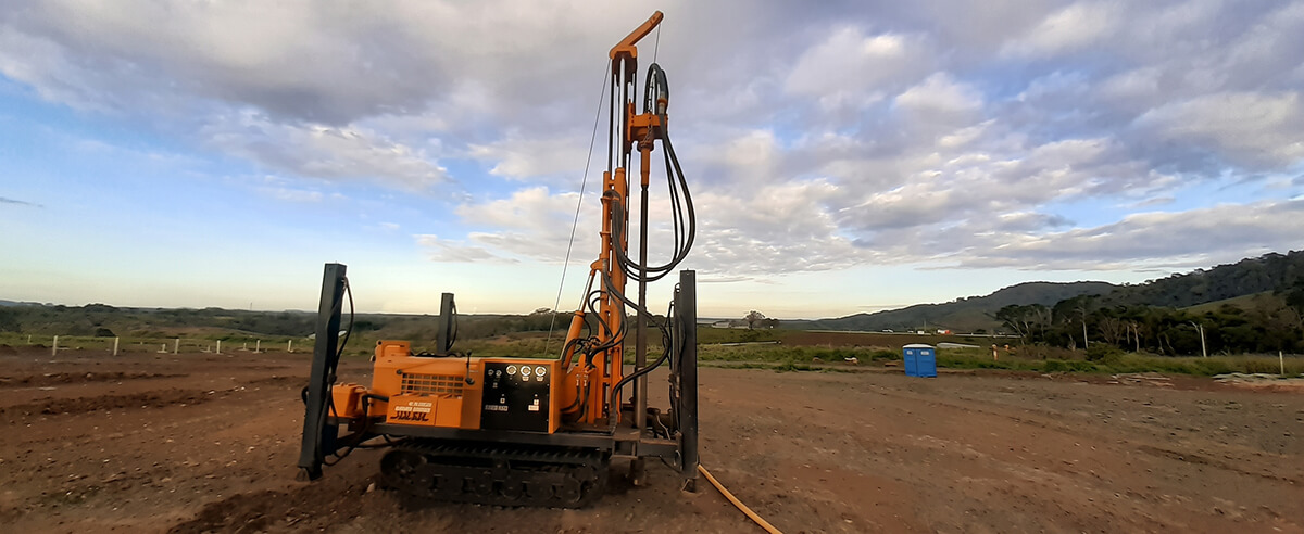 ks150r-arid-land-water-well-drilling-field