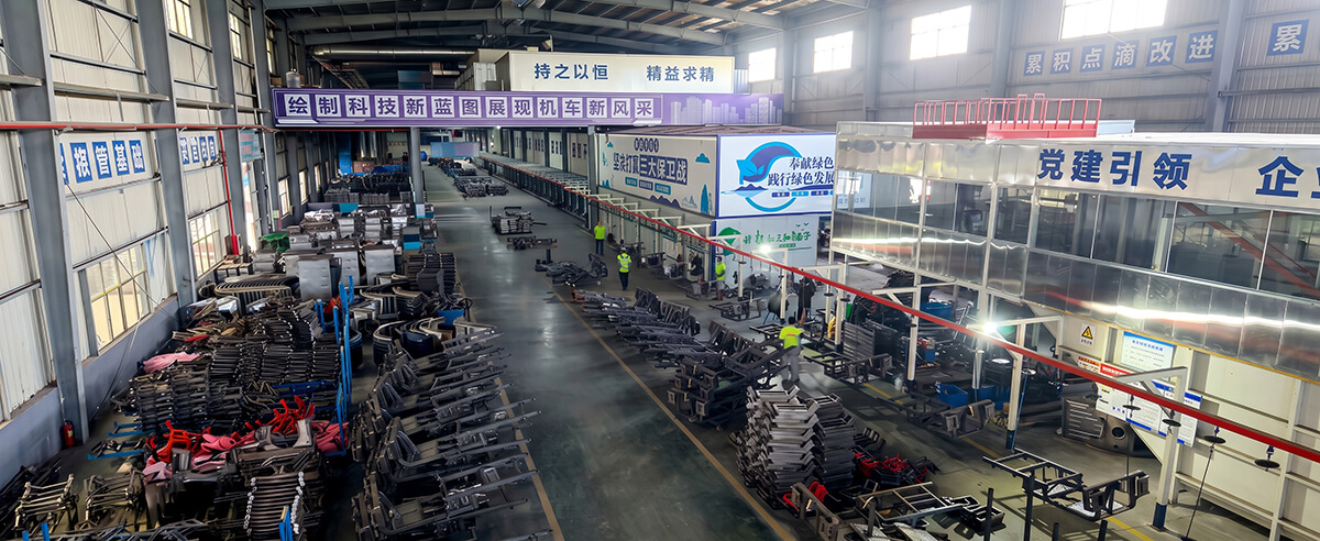 linkzoom-electric-sweeper-manufacturing-plant-robotic-welding-line