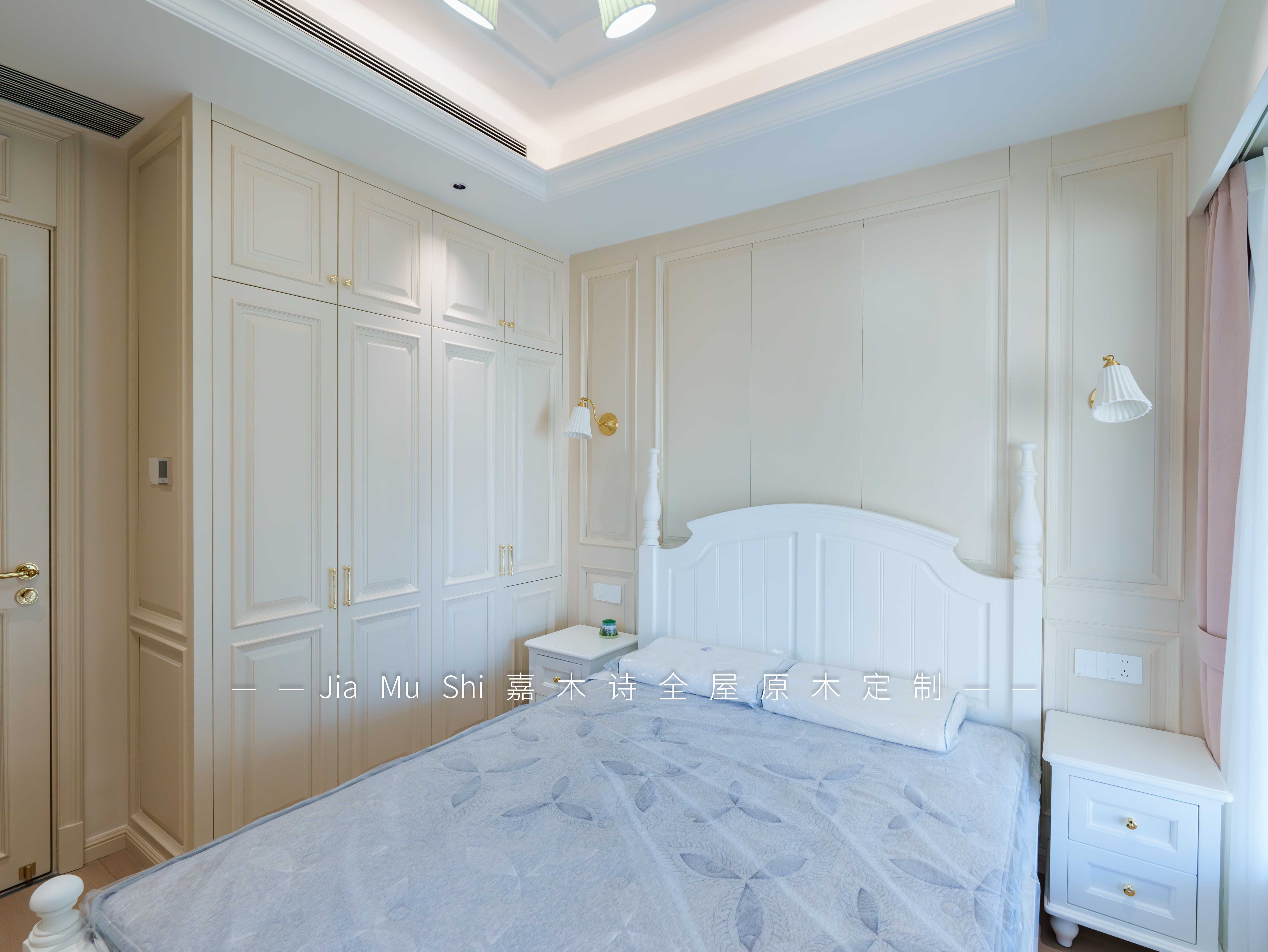 轻美式卧室衣柜定制