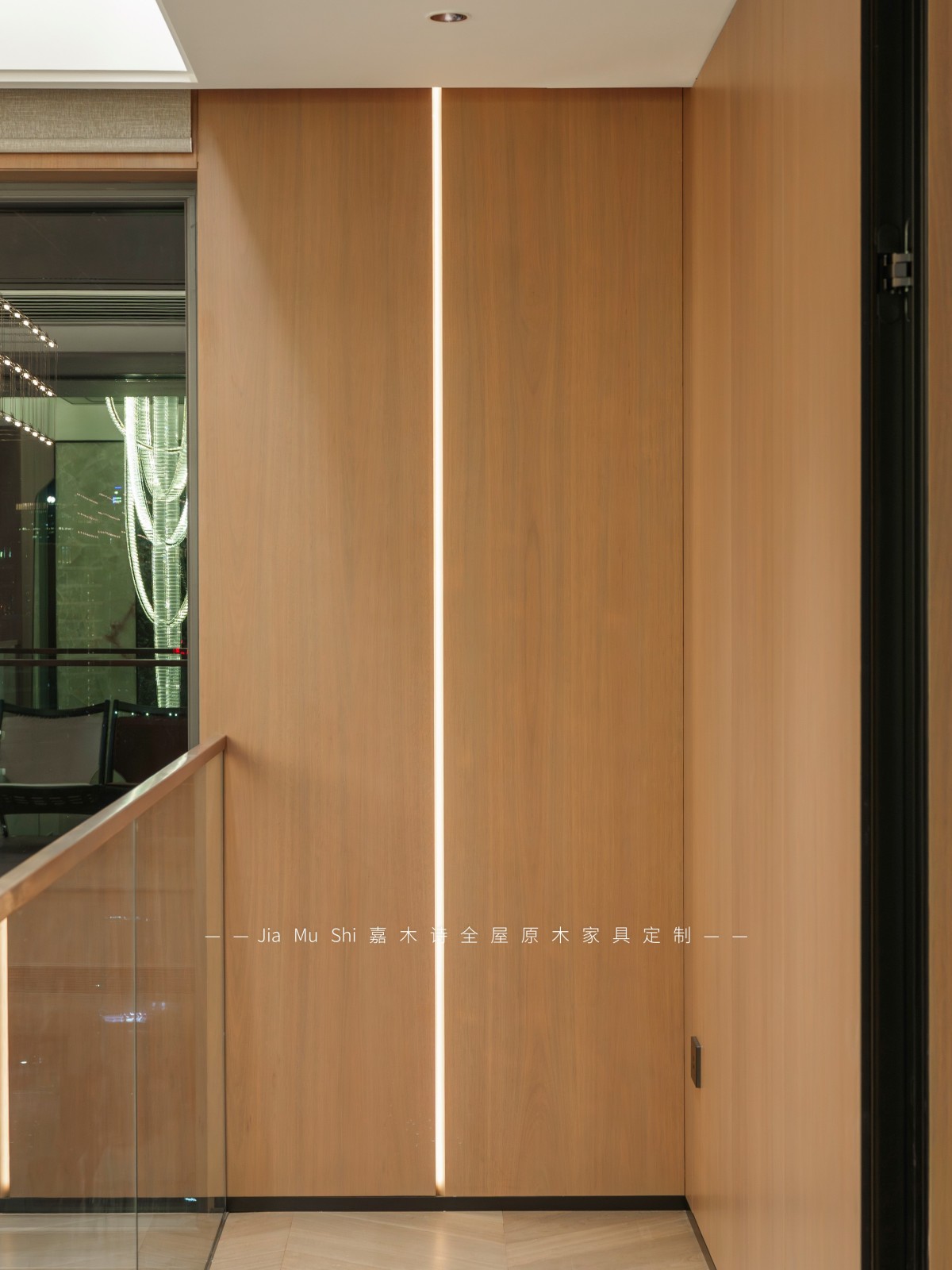 深圳复式豪宅全屋轻奢实木家具定制85