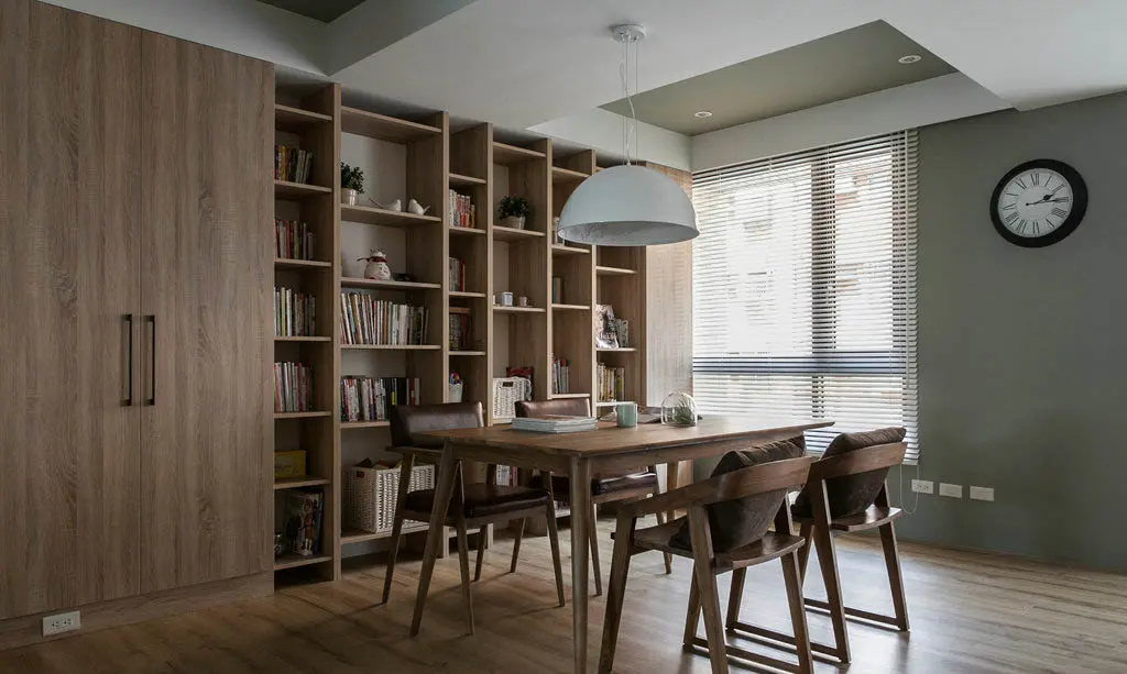 现代风格实木书房定制 胡桃木色实木书柜书桌 原木家具