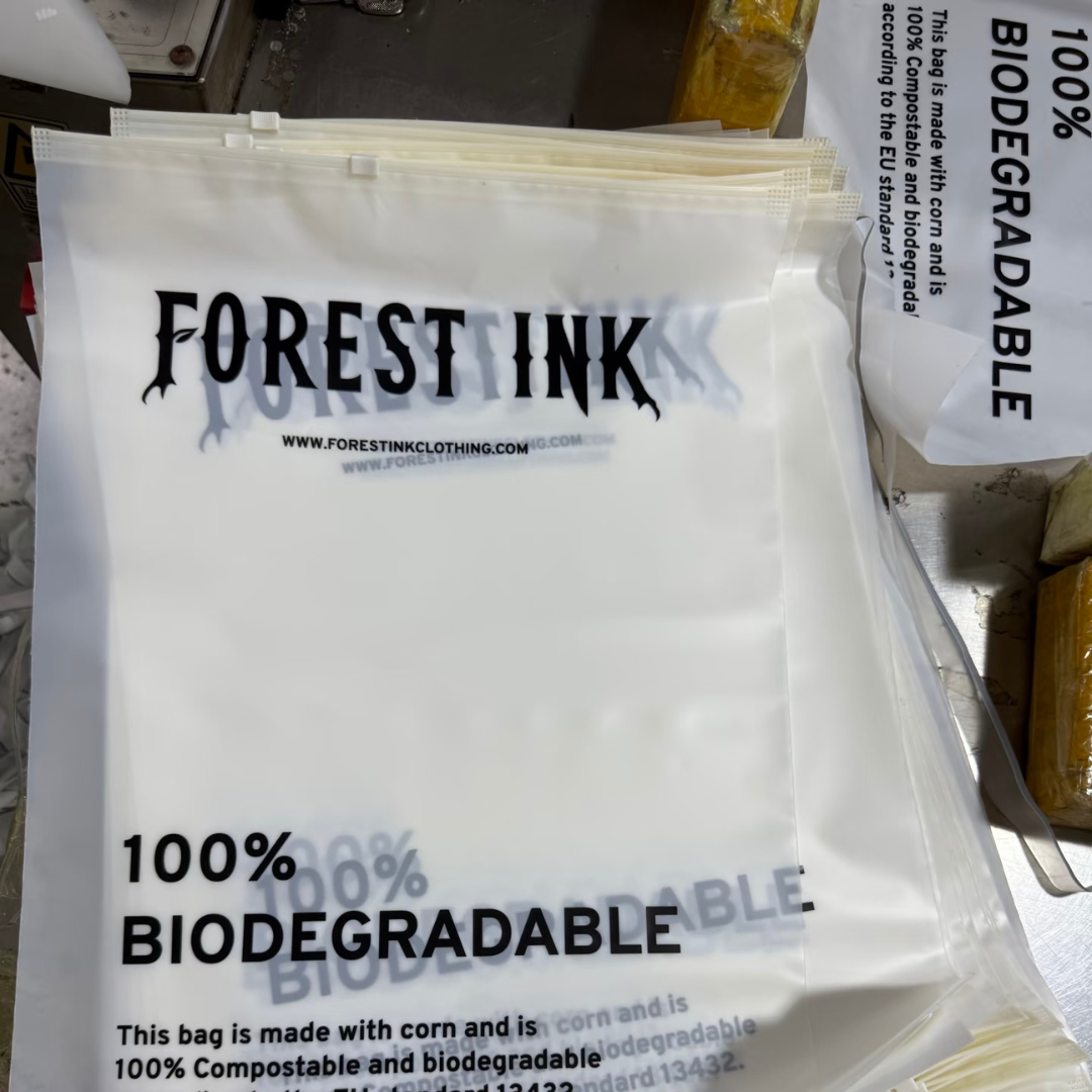 批发透明服装拉链袋 可重复使用服装包装袋 定制品牌图案 OEM 源头厂家Wholesale Printed Garment Packaging Bag, Clear Zipper Bag, Custom Brand Logo, Reusable Apparel Bag Manufacturer OEM Supply