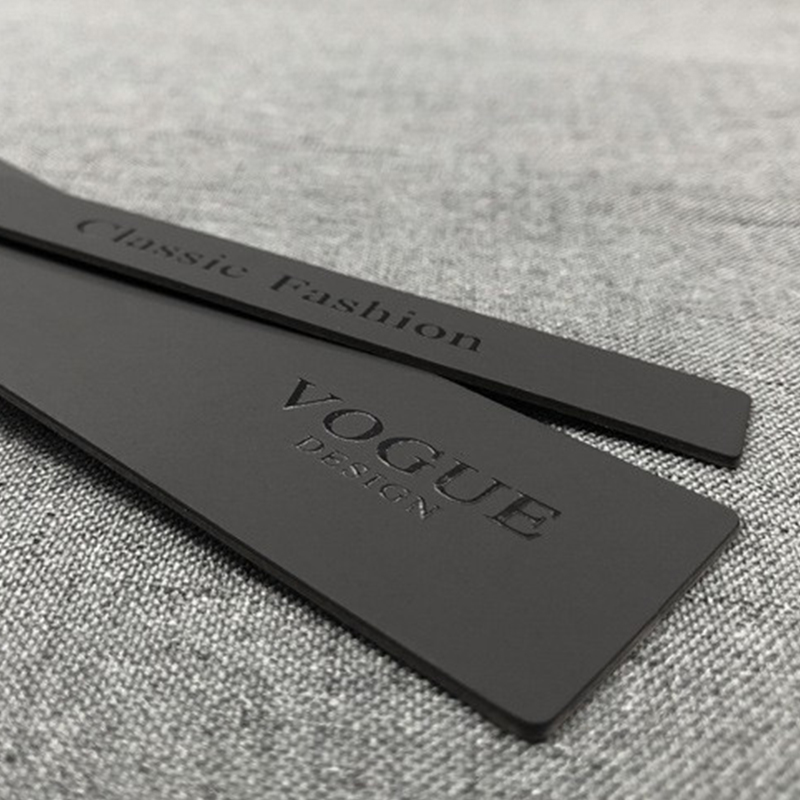 Custom Eco-friendly special cardboard swing tags luxury garment logo paper tag Brand name jeans thic