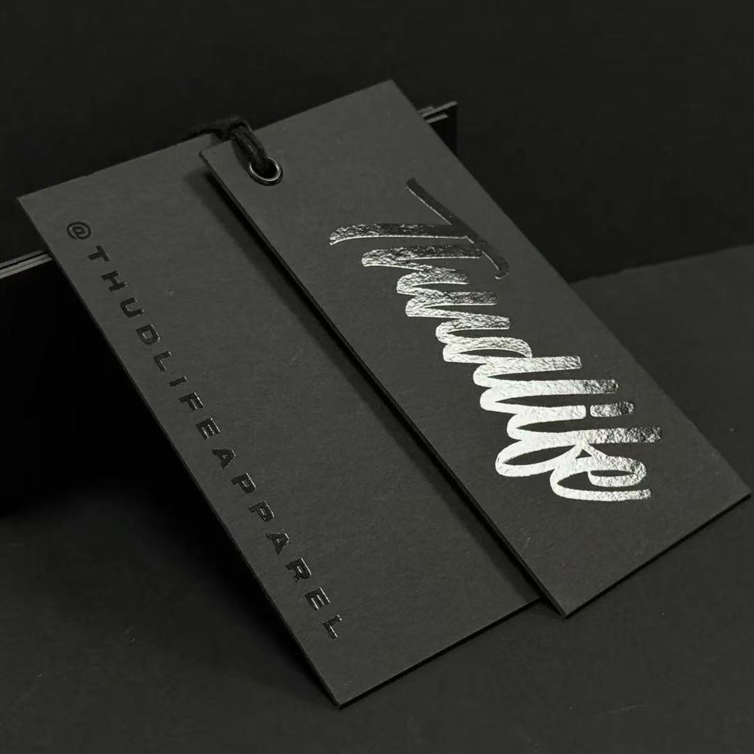 定制环保纸质吊牌，服装鞋包通用印刷标签Custom Eco-friendly Paper Hang Tags, Printed Labels for Garments, Footwear & Bags