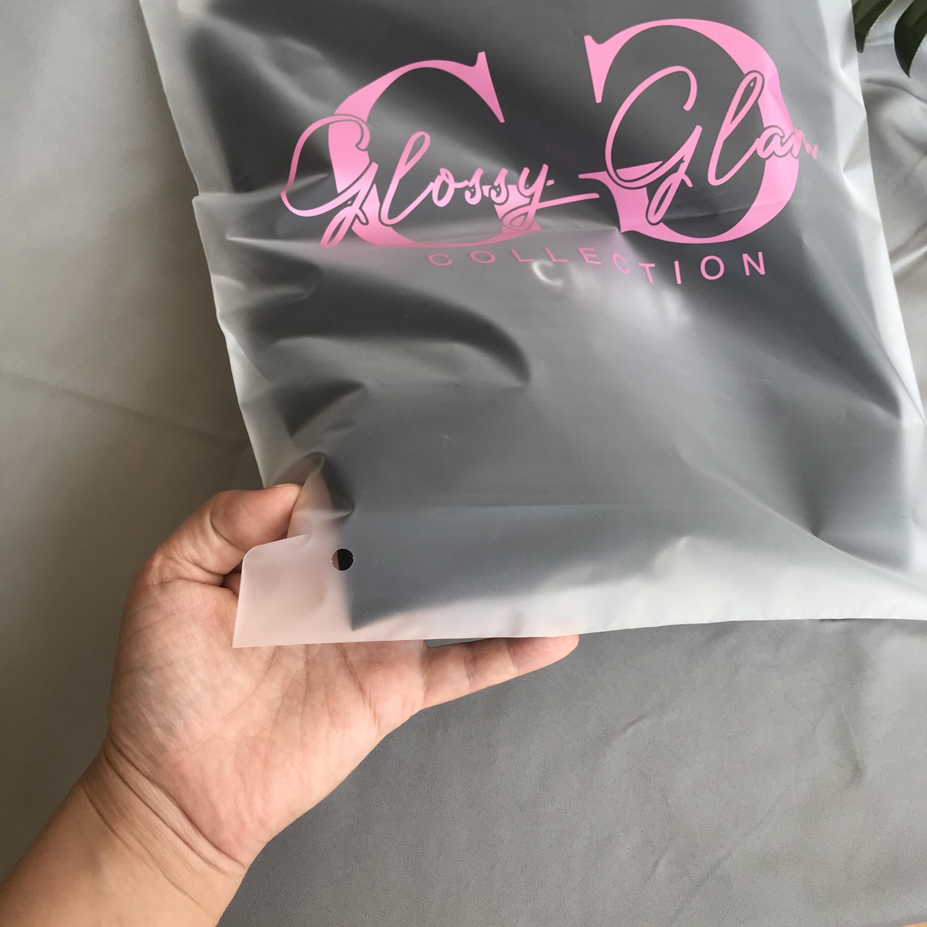 定制哑光磨砂塑料拉链袋｜带 LOGO T 恤泳装服装拉链袋Custom Matte / Frosted Plastic Zipper Bags, Zipper Lock Garment Bags With Logo for T-shirts & Swimwear