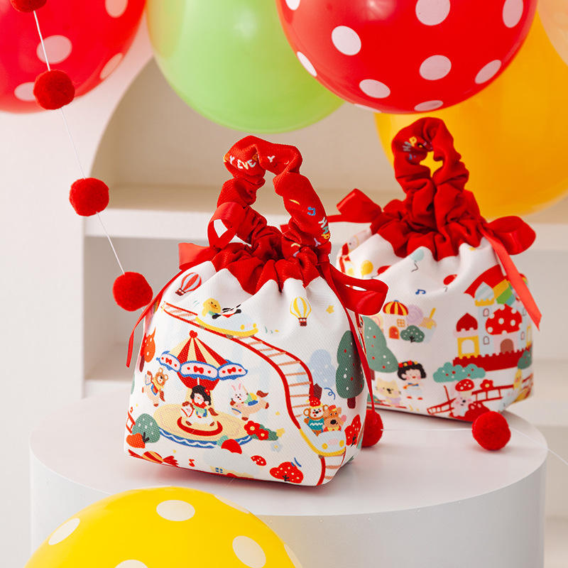 幼儿园儿童生日 & 儿童节卡通印花透明便携零食礼品袋Transparent Portable Cartoon Printed Snack Gift Bags for Kindergarten Kids' Birthdays & Children’s Day, School Use