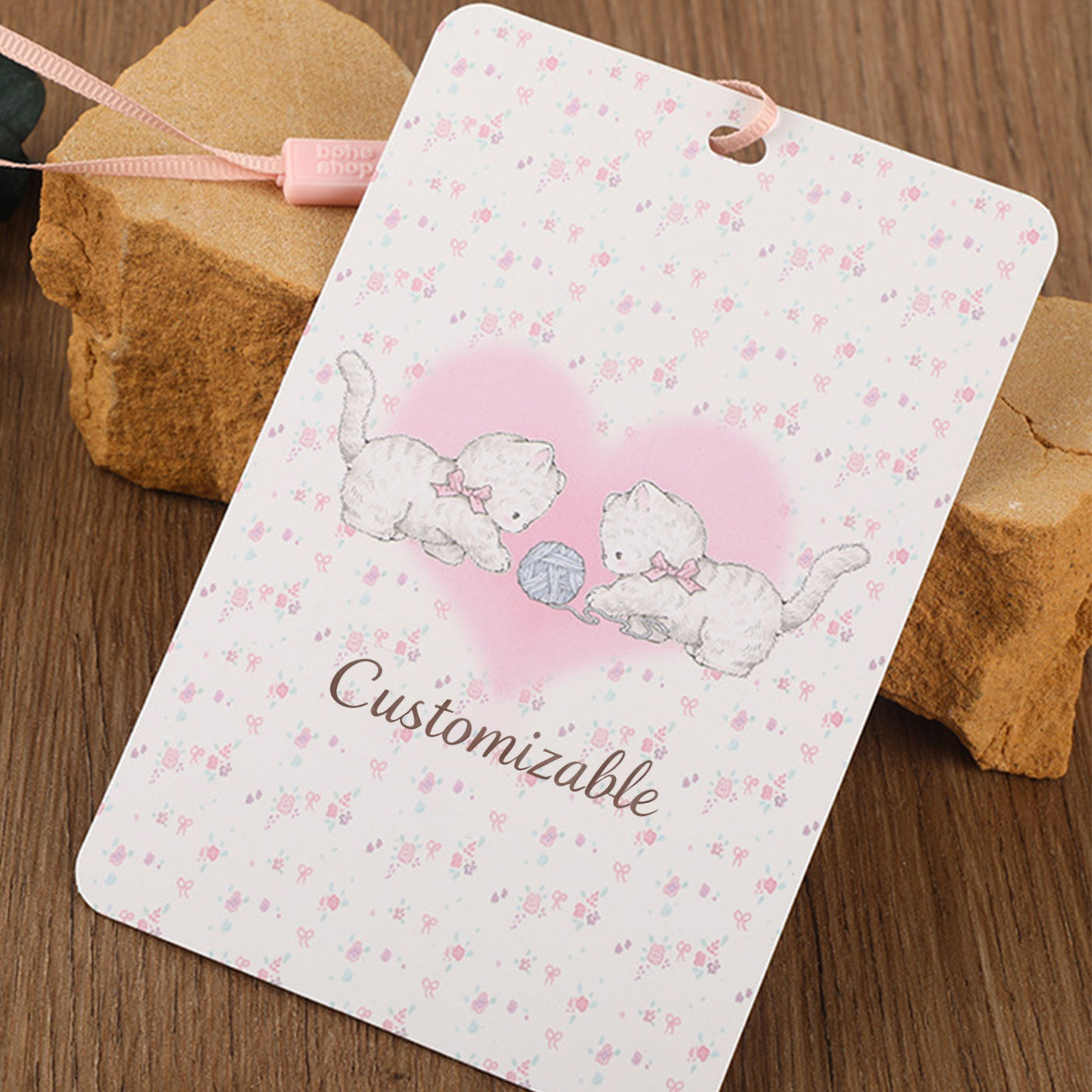 定制标志服装吊牌｜带挂线服装标签吊牌Custom Logo Garment Hang Tags, Clothing Labels with String