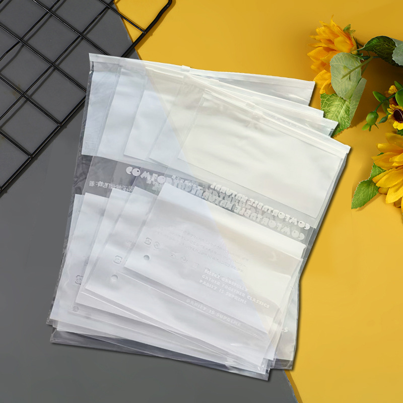 In-stock 16-micron pink garment packaging bag, underwear and sock zipper bag, semi-transparent PE plastic self-sealing bag