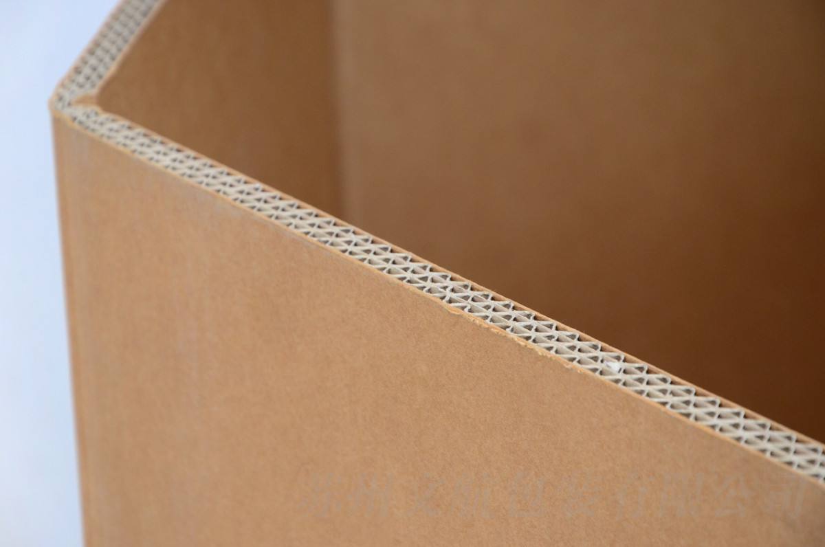 新疆瓦楞纸箱原纸按不同用途分类。