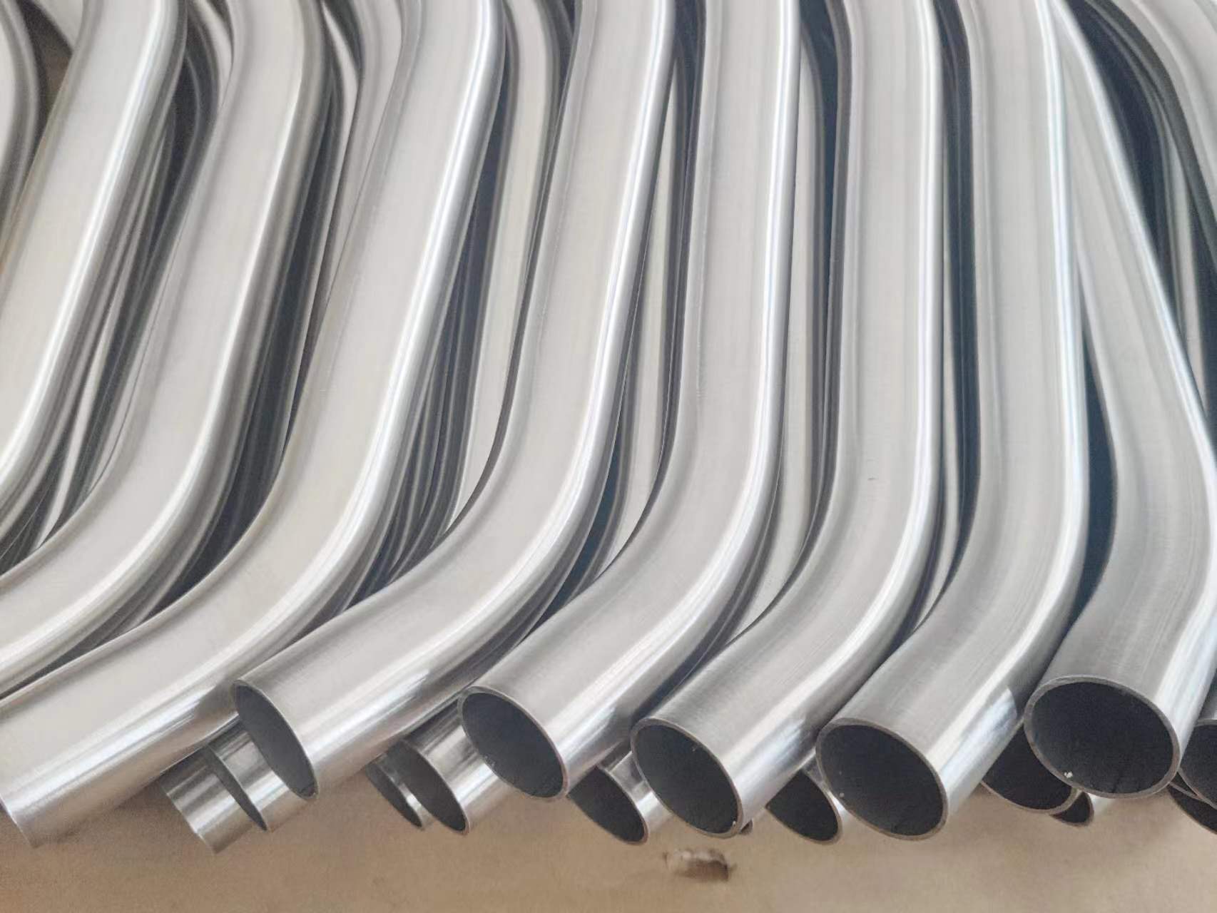 Stainless steel handrails for passenger cars