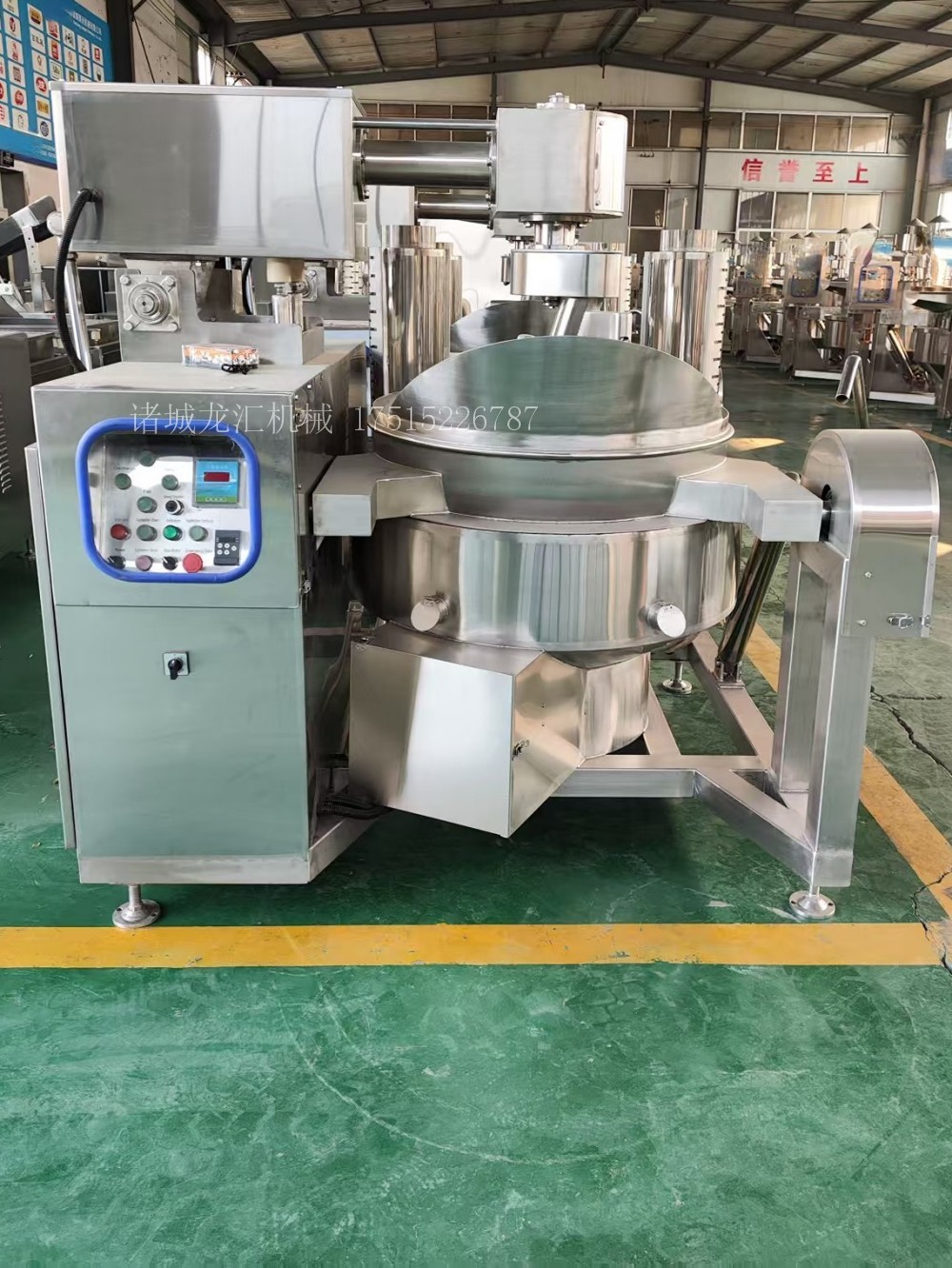 燃气侧翻轴传动高位出料炒锅