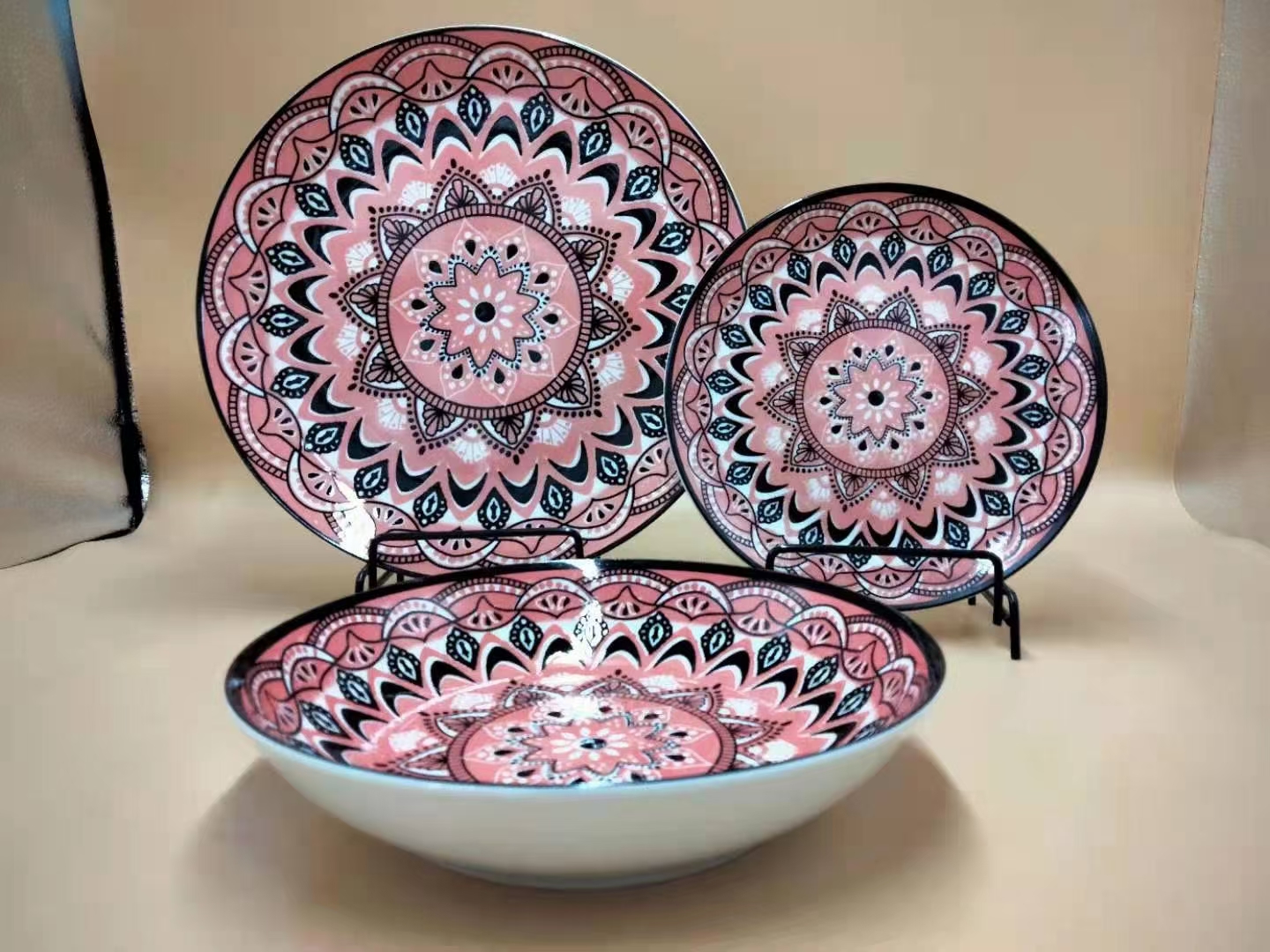 Hot Sale New Design Colorful Classic Ceramic Porcelain Round Dinner Plate Dinnerwar