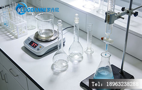 高锰酸盐指数检测实验室标准化操作场景