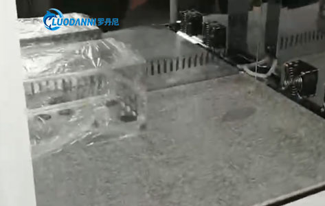 全自动恒温恒湿称重系统品牌解析：恒温恒湿称重设备如何精准选配十万分之一电子天平？