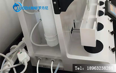 废液自动排放并经过滤吸附处理,符合环保实验室要求,保障操作人员健康。