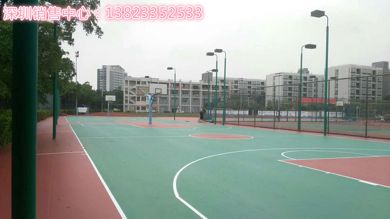 某音乐学院室外篮球场