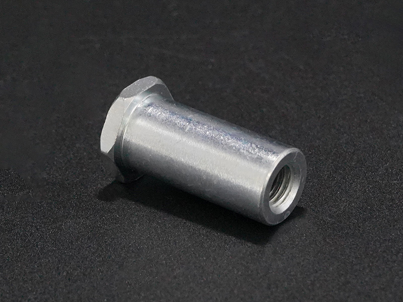 下行走轮连接轴